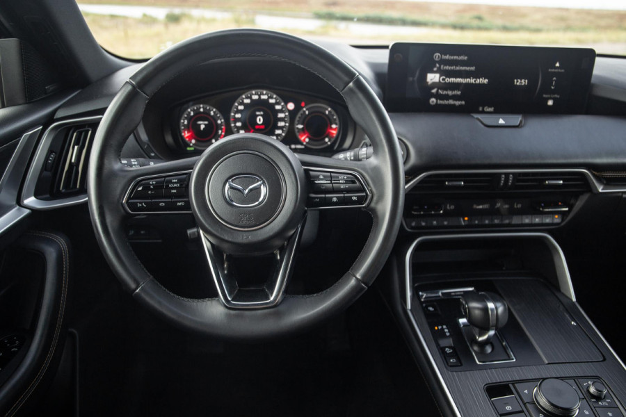 Mazda CX-60 2.5 e-SkyActiv PHEV Homura Plus 360 CAMERA / TREKHAAK / STOELVERWARMING + KOELING / CARPLAY / ADAPTIVE CRUISE