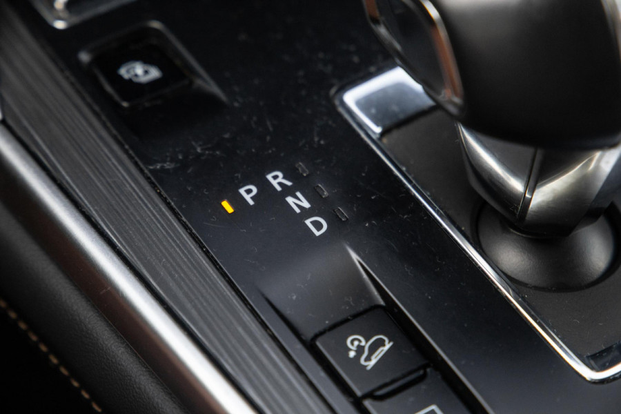 Mazda CX-60 2.5 e-SkyActiv PHEV Homura Plus 360 CAMERA / TREKHAAK / STOELVERWARMING + KOELING / CARPLAY / ADAPTIVE CRUISE