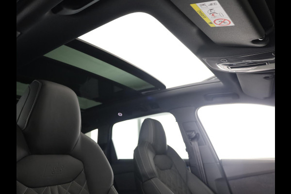 Audi Q7 55 TFSI e quattro Pro Line S 394 pk S-tronic | Verlengde garantie | Navigatie | Panoramadak | Elektr. trekhaak | Laserlicht | Luchtvering | Lederen bekleding | B&O Soundsystem | Vierwielbesturing |