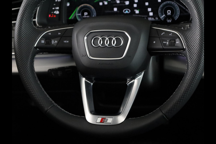 Audi Q7 55 TFSI e quattro Pro Line S 394 pk S-tronic | Verlengde garantie | Navigatie | Panoramadak | Elektr. trekhaak | Laserlicht | Luchtvering | Lederen bekleding | B&O Soundsystem | Vierwielbesturing |