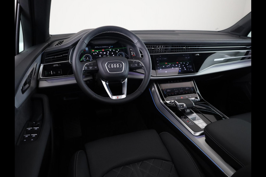 Audi Q7 55 TFSI e quattro Pro Line S 394 pk S-tronic | Verlengde garantie | Navigatie | Panoramadak | Elektr. trekhaak | Laserlicht | Luchtvering | Lederen bekleding | B&O Soundsystem | Vierwielbesturing |