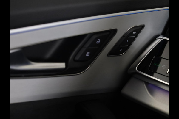 Audi Q7 55 TFSI e quattro Pro Line S 394 pk S-tronic | Verlengde garantie | Navigatie | Panoramadak | Elektr. trekhaak | Laserlicht | Luchtvering | Lederen bekleding | B&O Soundsystem | Vierwielbesturing |