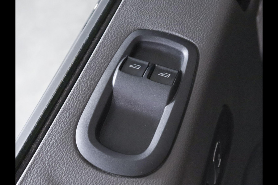 Ford Transit 290 2.0 TDCI L2H2 Trend Airco Navigatie Bluetooth Camera Cruise Control Trekhaak
