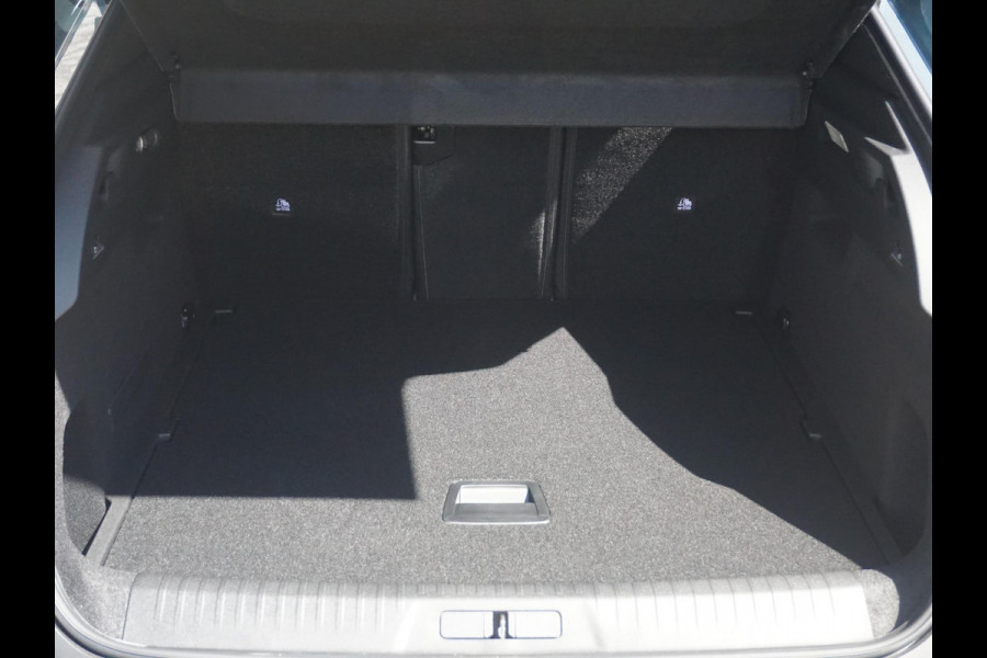 Peugeot 3008 1.6 plug-in Hybrid 225 Allure