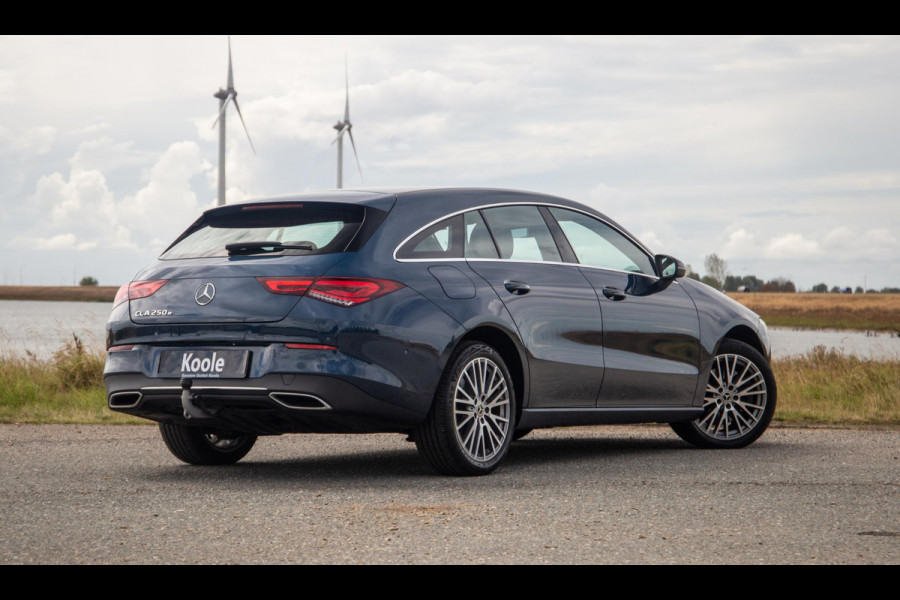 Mercedes-Benz CLA-Klasse Shooting Brake 250 e Business Solution CARPLAY / TREKHAAK / AMBIENT LIGHTING / CAMERA