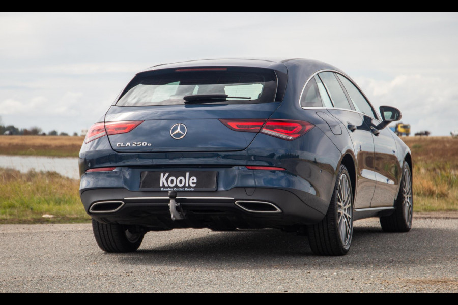 Mercedes-Benz CLA-Klasse Shooting Brake 250 e Business Solution CARPLAY / TREKHAAK / AMBIENT LIGHTING / CAMERA