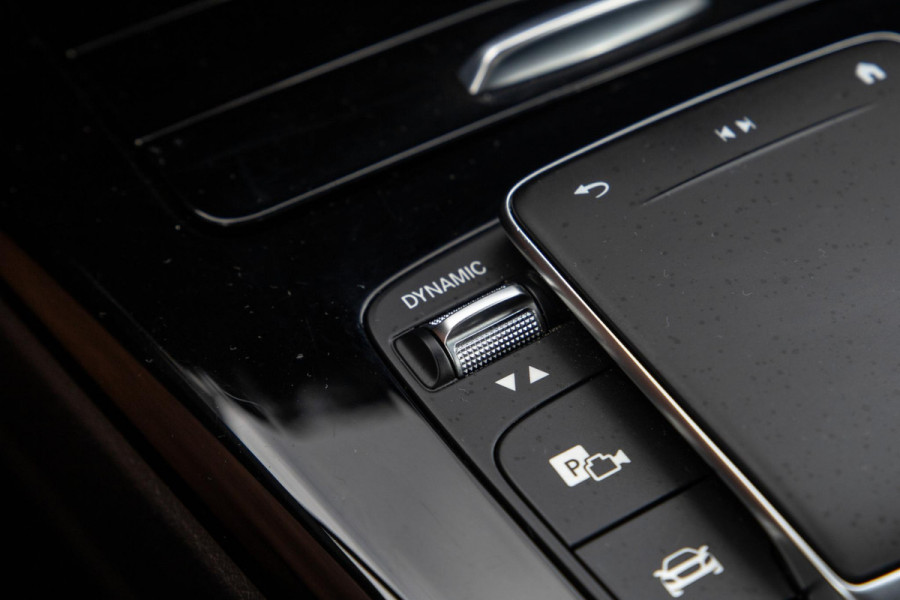 Mercedes-Benz CLA-Klasse Shooting Brake 250 e Business Solution CARPLAY / TREKHAAK / AMBIENT LIGHTING / CAMERA