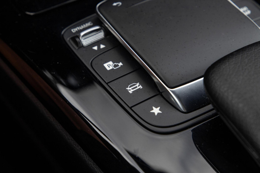 Mercedes-Benz CLA-Klasse Shooting Brake 250 e Business Solution CARPLAY / TREKHAAK / AMBIENT LIGHTING / CAMERA