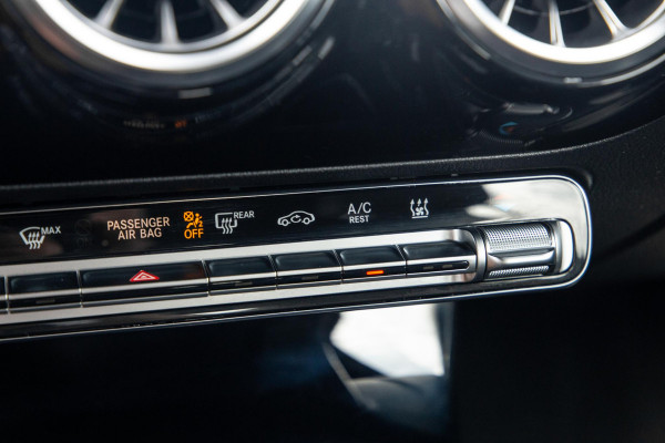 Mercedes-Benz CLA-Klasse Shooting Brake 250 e Business Solution CARPLAY / TREKHAAK / AMBIENT LIGHTING / CAMERA