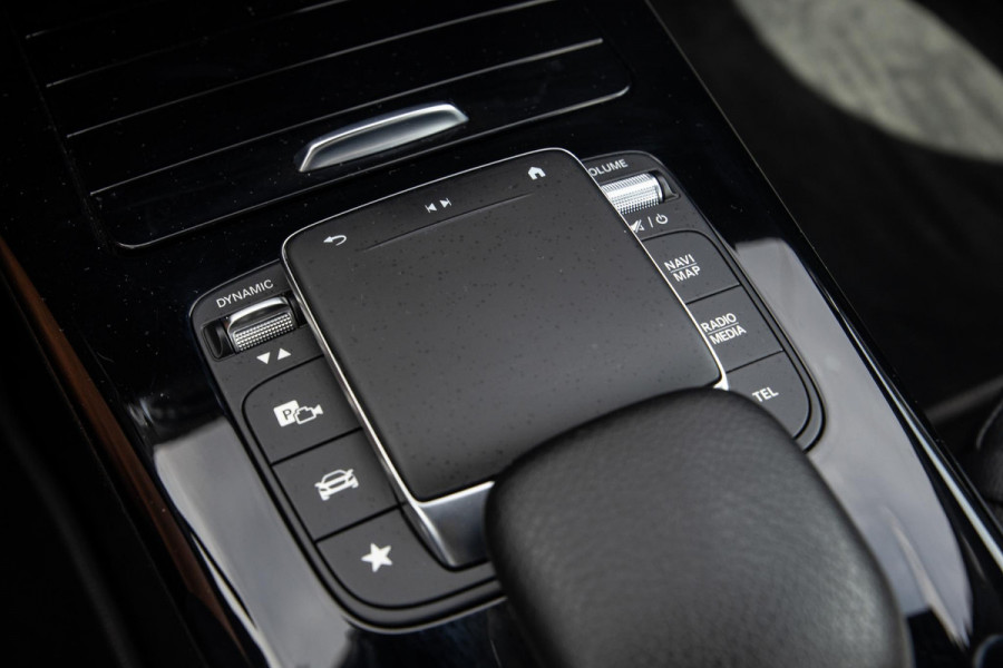 Mercedes-Benz CLA-Klasse Shooting Brake 250 e Business Solution CARPLAY / TREKHAAK / AMBIENT LIGHTING / CAMERA