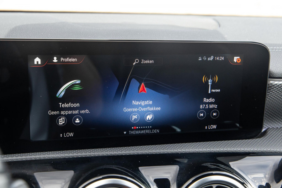 Mercedes-Benz CLA-Klasse Shooting Brake 250 e Business Solution CARPLAY / TREKHAAK / AMBIENT LIGHTING / CAMERA