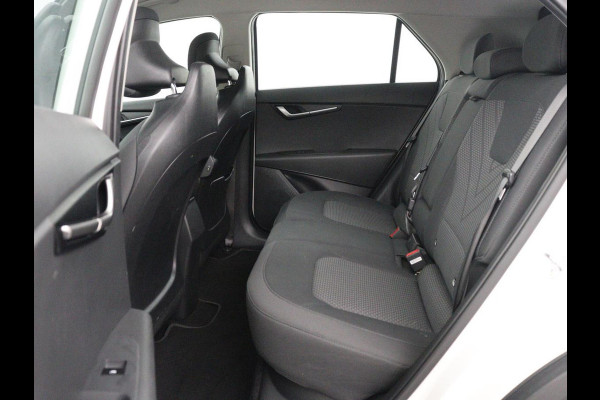 Kia Niro EV Light Edition 64.8 kWh | SOH 98,0% | Adaptive cruise | Lane assist | Carplay | Climate control | Virtueel dashboard | Camera | Park assist | Trekhaak