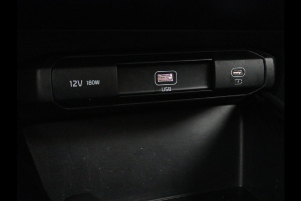 Kia Niro EV Light Edition 64.8 kWh | SOH 98,0% | Adaptive cruise | Lane assist | Carplay | Climate control | Virtueel dashboard | Camera | Park assist | Trekhaak