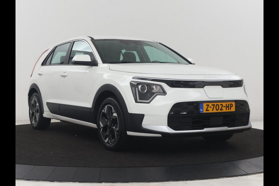 Kia Niro EV Light Edition 64.8 kWh | SOH 98,0% | Adaptive cruise | Lane assist | Carplay | Climate control | Virtueel dashboard | Camera | Park assist | Trekhaak