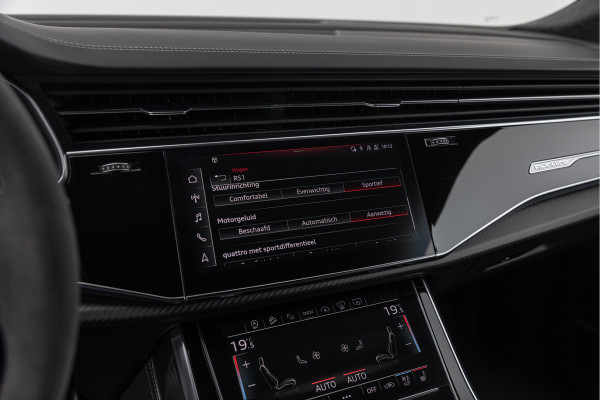 Audi RSQ8 4.0 TFSI 600pk Quattro Pano Keramisch Trekhaak HuD Dynamic Plus Carbon