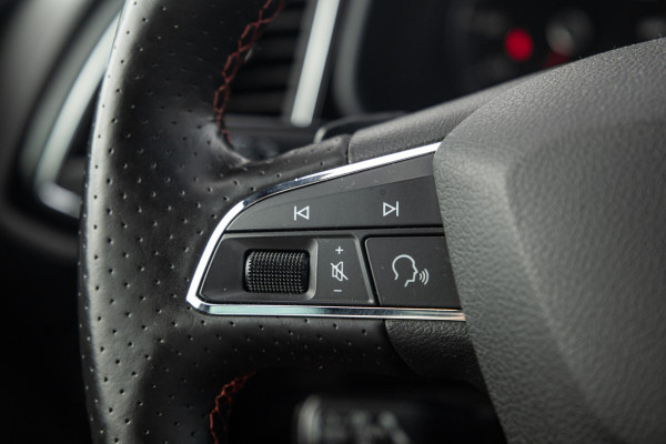 Seat Leon 1.4 EcoTSI FR Business Intense CARPLAY / CRUISE CONTROLE / PERFECT ONDERHOUDEN / AUTOMAAT