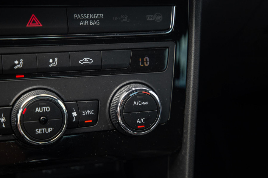 Seat Leon 1.4 EcoTSI FR Business Intense CARPLAY / CRUISE CONTROLE / PERFECT ONDERHOUDEN / AUTOMAAT