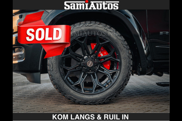 Dodge Ram 1500 Night Premium | Full Option | De Meest Luxe Pick-Up in zijn Klasse | Comfortabele Dubbele Cabine met Royale 5 Zitplaatsen | BPM vrij | Nu Leverbaar uit Voorraad | Voorraad Nr 2200 - 0886 | De specialist in Amerikaanse pick‑ups in Nederland en Europa.