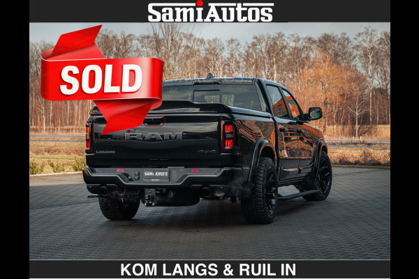 Dodge Ram 1500 Night Premium | Full Option | De Meest Luxe Pick-Up in zijn Klasse | Comfortabele Dubbele Cabine met Royale 5 Zitplaatsen | BPM vrij | Nu Leverbaar uit Voorraad | Voorraad Nr 2200 - 0886 | De specialist in Amerikaanse pick‑ups in Nederland en Europa.
