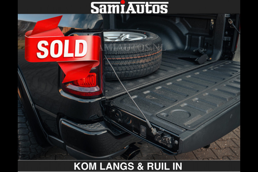 Dodge Ram 1500 Night Premium | Full Option | De Meest Luxe Pick-Up in zijn Klasse | Comfortabele Dubbele Cabine met Royale 5 Zitplaatsen | BPM vrij | Nu Leverbaar uit Voorraad | Voorraad Nr 2200 - 0886 | De specialist in Amerikaanse pick‑ups in Nederland en Europa.