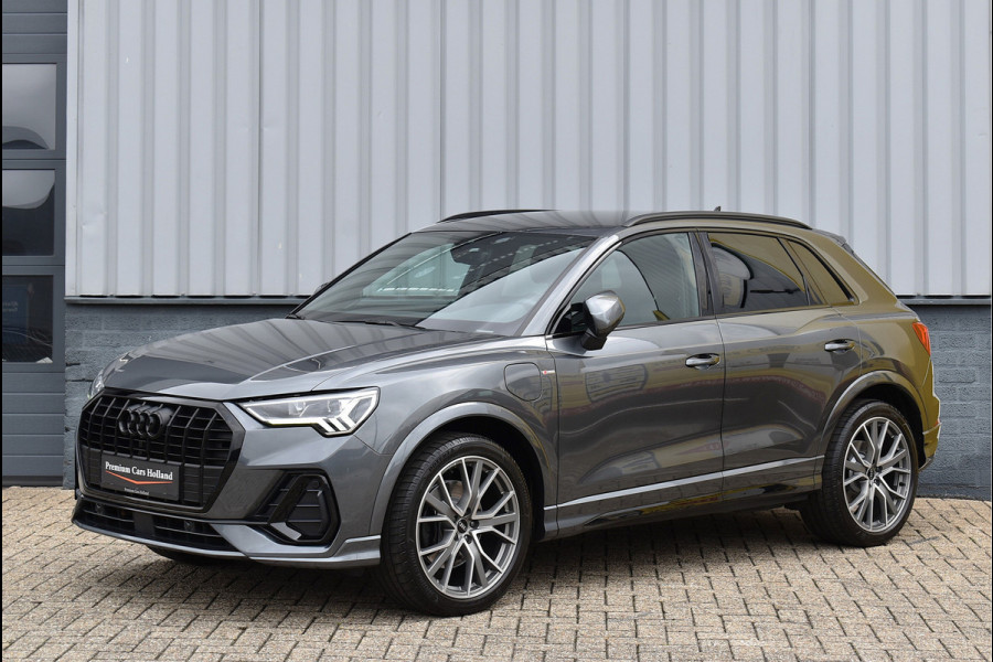 Audi Q3 45 TFSI e S-Line 245 Pk SOH 88% Leder/Stof Navi Camera Sfeerverlichting Keyless 20 Inch