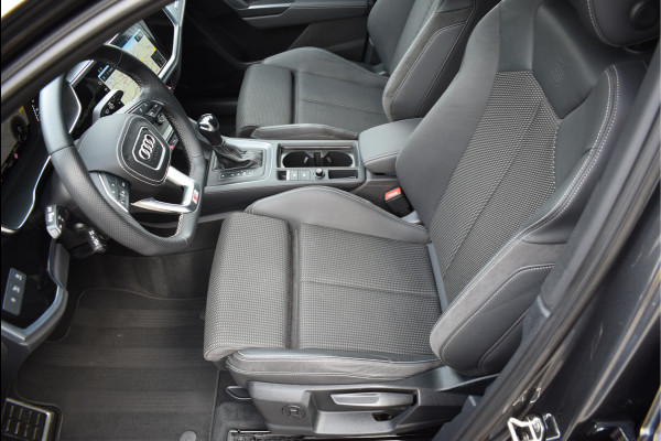Audi Q3 45 TFSI e S-Line 245 Pk SOH 88% Leder/Stof Navi Camera Sfeerverlichting Keyless 20 Inch