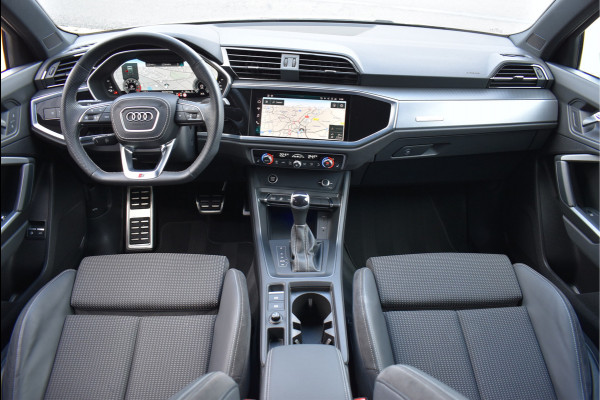Audi Q3 45 TFSI e S-Line 245 Pk SOH 88% Leder/Stof Navi Camera Sfeerverlichting Keyless 20 Inch