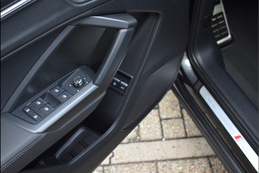 Audi Q3 45 TFSI e S-Line 245 Pk SOH 88% Leder/Stof Navi Camera Sfeerverlichting Keyless 20 Inch