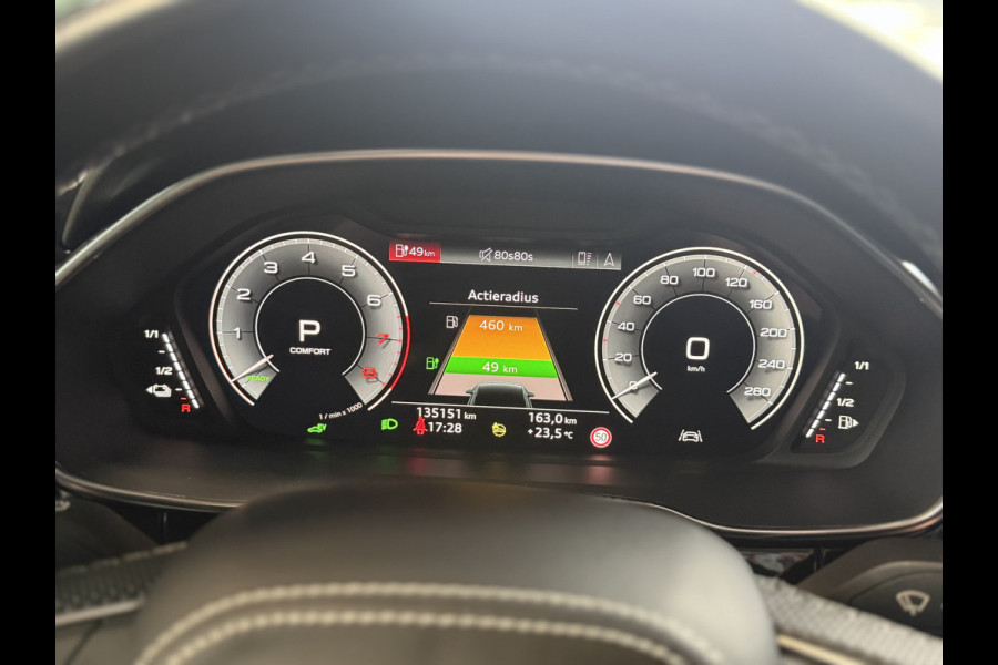 Audi Q3 45 TFSI e S-Line 245 Pk SOH 88% Leder/Stof Navi Camera Sfeerverlichting Keyless 20 Inch