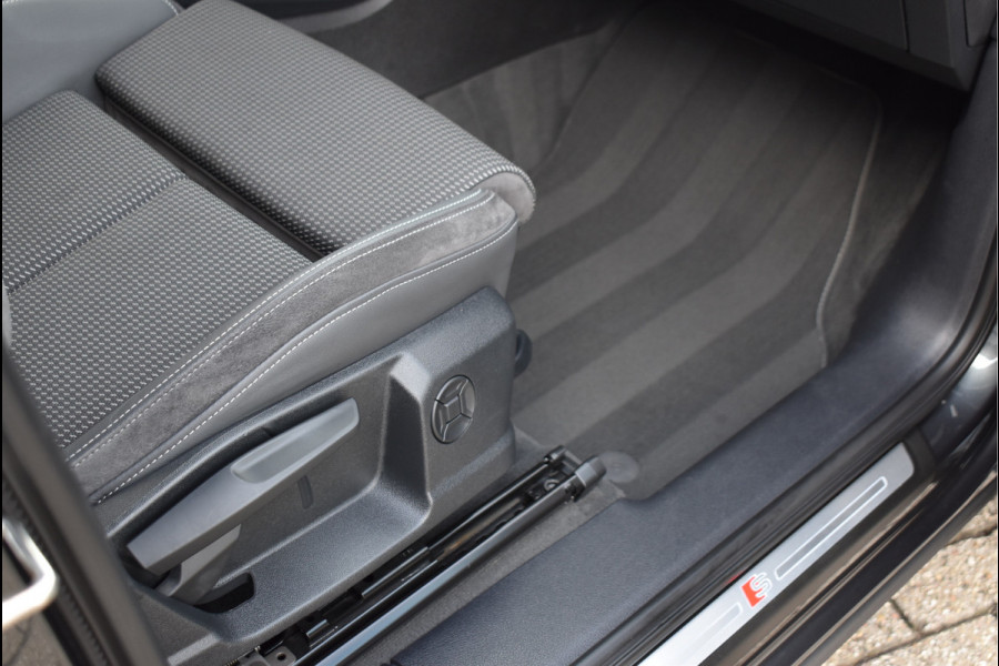 Audi Q3 45 TFSI e S-Line 245 Pk SOH 88% Leder/Stof Navi Camera Sfeerverlichting Keyless 20 Inch