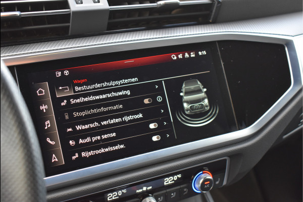 Audi Q3 45 TFSI e S-Line 245 Pk SOH 88% Leder/Stof Navi Camera Sfeerverlichting Keyless 20 Inch
