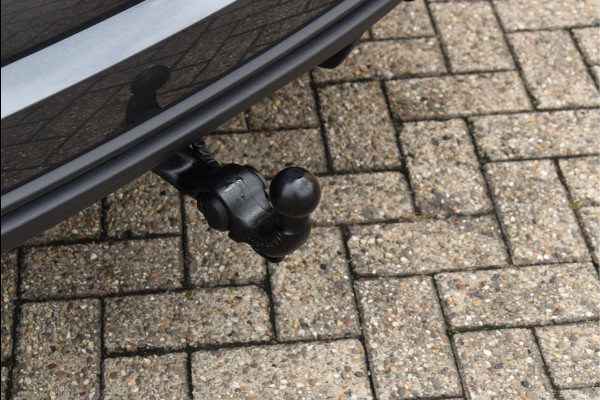 Audi Q3 45 TFSI e S-Line 245 Pk SOH 88% Leder/Stof Navi Camera Sfeerverlichting Keyless 20 Inch