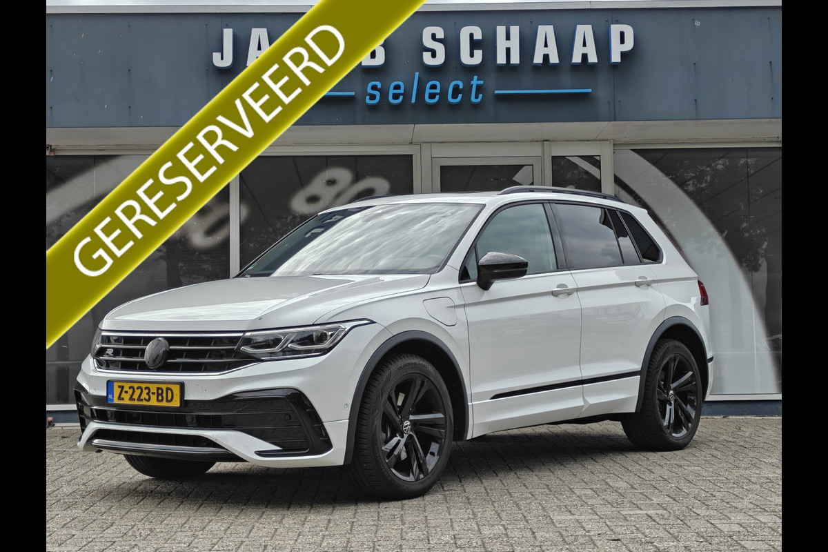 Volkswagen Tiguan 1.4 TSI eHybrid R-Line Business+ / HUD / Trekhaak / Stoel/Stuur verwarm. / Keyless / Carplay / Pano /