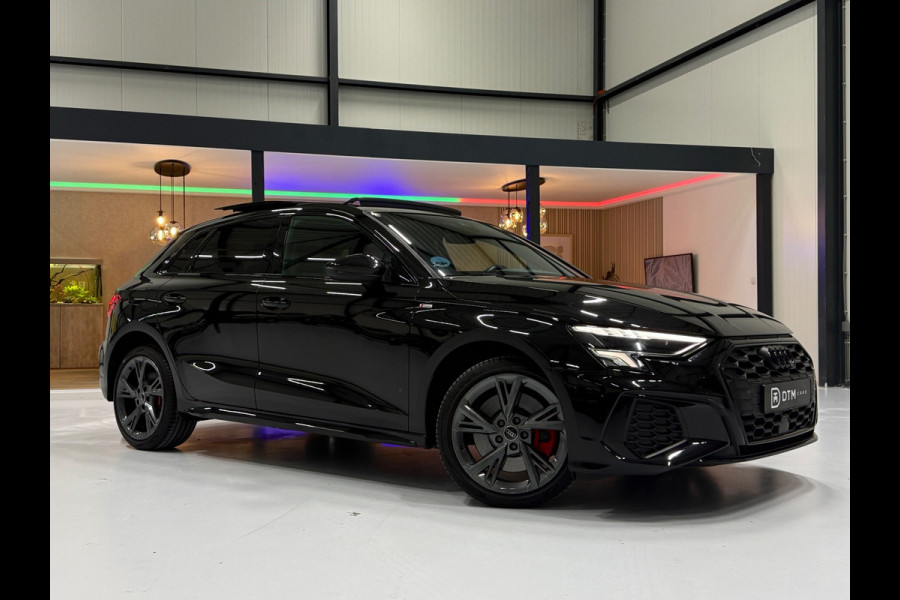 Audi A3 Sportback 45 TFSI e S edition Competition |Pano| 245 PK |B&O| S Stoelen | 18” | Rood Remklauwen | Camera