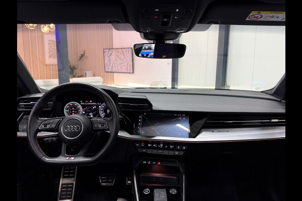 Audi A3 Sportback 45 TFSI e S edition Competition |Pano| 245 PK |B&O| S Stoelen | 18” | Rood Remklauwen | Camera