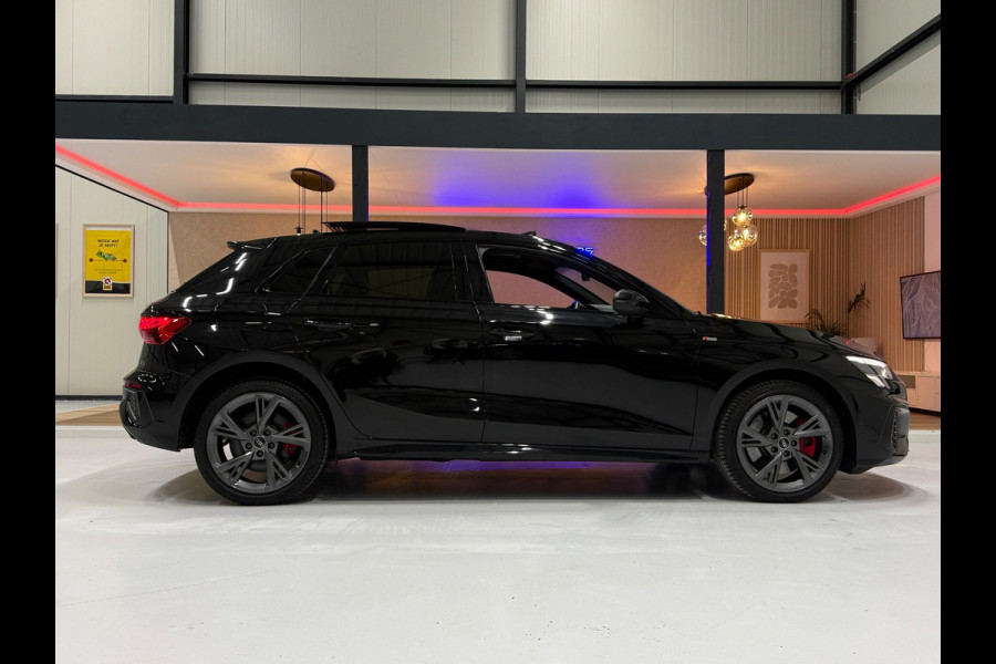 Audi A3 Sportback 45 TFSI e S edition Competition |Pano| 245 PK |B&O| S Stoelen | 18” | Rood Remklauwen | Camera