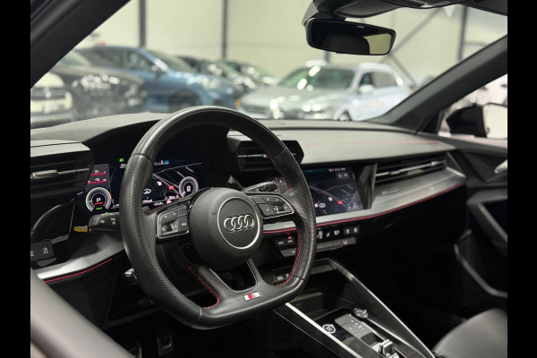 Audi A3 Sportback 45 TFSI e S edition Competition |Pano| 245 PK |B&O| S Stoelen | 18” | Rood Remklauwen | Camera