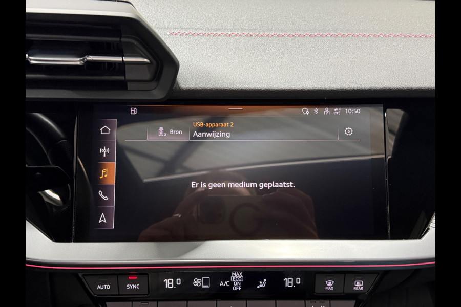 Audi A3 Sportback 45 TFSI e S edition Competition |Pano| 245 PK |B&O| S Stoelen | 18” | Rood Remklauwen | Camera