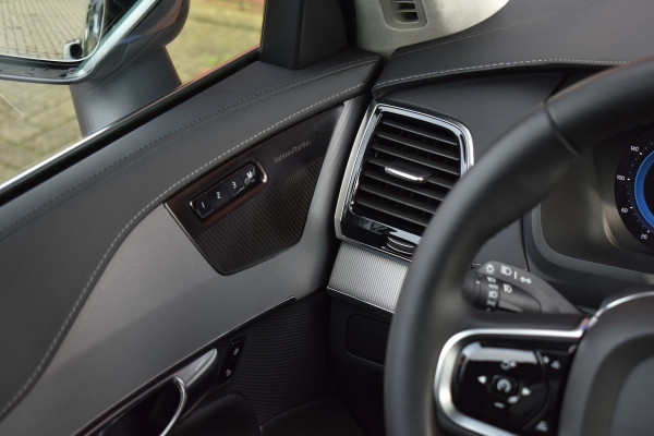 Volvo XC90 T8 455PK Recharge AWD Ultra Bright | Head-Up | Full-LED | Panoramadak | Nubuck hemel | Harman/Kardon | Kinderzitje | Keyless | Adapt. Cruise | BLIS |