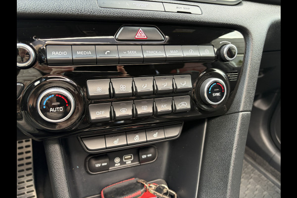 Kia Sportage 1.6 T-GDI GT-Line | Trekhaak (1.900 KG) | Leer | Stoel/stuurwielverwarming |