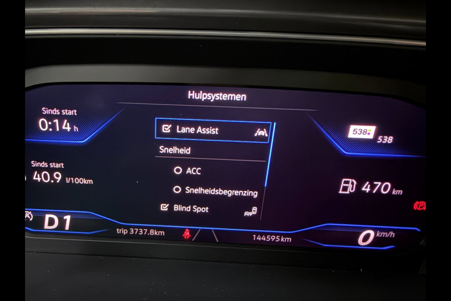 Volkswagen T-Roc 1.5 TSI Sport 2X R-LINE PANO/V-COCKPIT/LED/CAM/ADAPT-CRUISE/DAB/CARPLAY///