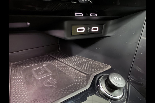 Volkswagen T-Roc 1.5 TSI Sport 2X R-LINE PANO/V-COCKPIT/LED/CAM/ADAPT-CRUISE/DAB/CARPLAY///