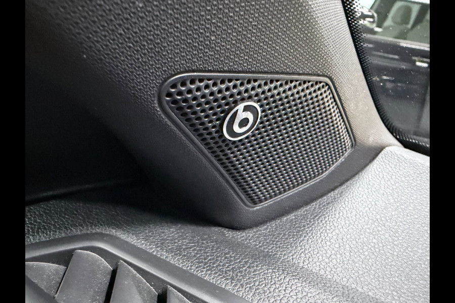 Volkswagen T-Roc 1.5 TSI Sport 2X R-LINE PANO/V-COCKPIT/LED/CAM/ADAPT-CRUISE/DAB/CARPLAY///