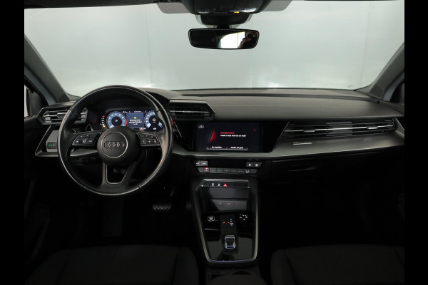 Audi A3 Sportback 30 TFSI Pro Line 110 pk S-tronic | Verlengde garantie | Navigatie via App | Parkeersensoren achter | Cruise control |