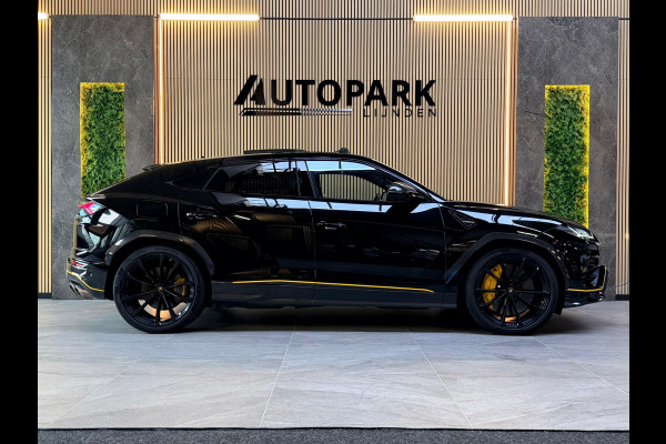 Lamborghini Urus 4.0 V8 |PANO|AKRAPOVIC|B&O|MASSAGE|CERAMIC|HuD|CARBON|SOFTCLOSE|360 CAMERA|GARANTIE 03/2027|23 INCH|650PK|BOMVOL!