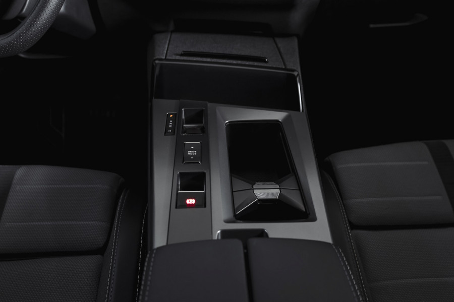 Opel Grandland 1.2 Turbo Hybrid GS | Dig. Cockpit | Adapt. Cruise | Stoel-+Stuurverw. | PDC | Camera | NAV + App. Connect | LM 19" | 9259