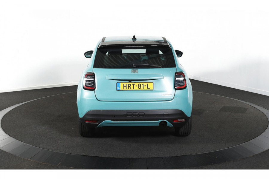Fiat 600 1.2 Hybrid Urban FULL OPTIONS!!