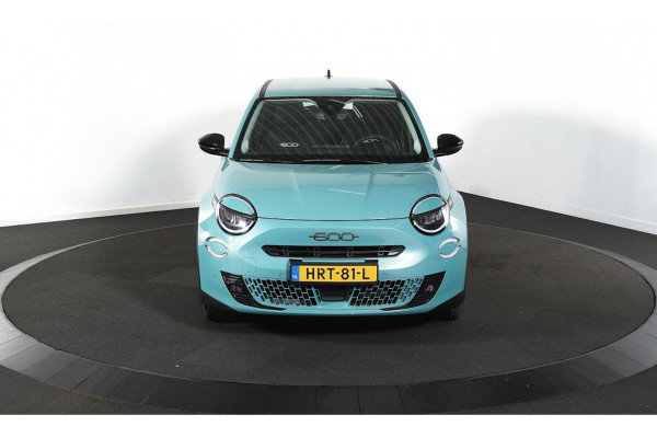 Fiat 600 1.2 Hybrid Urban FULL OPTIONS!!