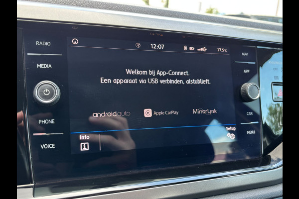 Volkswagen Polo 1.0 Highline | Apple Carplay | Stoelverwarming | Parkeersensoren | Navi