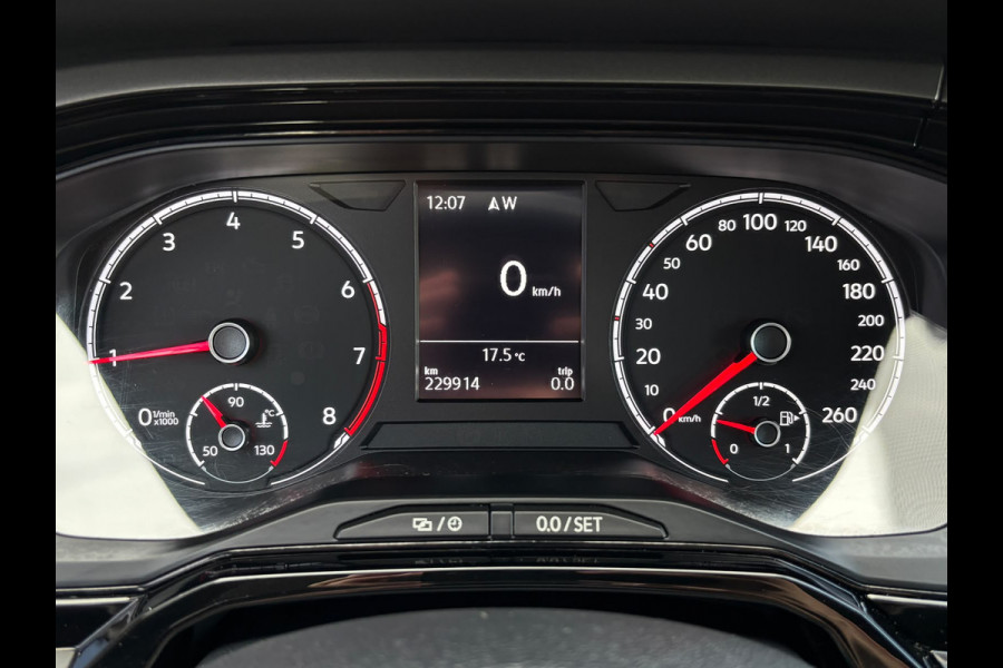 Volkswagen Polo 1.0 Highline | Apple Carplay | Stoelverwarming | Parkeersensoren | Navi